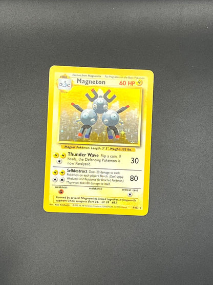Magneton 9/102 Holo Holo Rare Base Set Unlimited Pokemon Holo Lightly Played